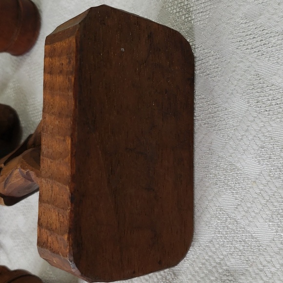 Vintage hand carved Asian water carrier - Picture 9 of 9